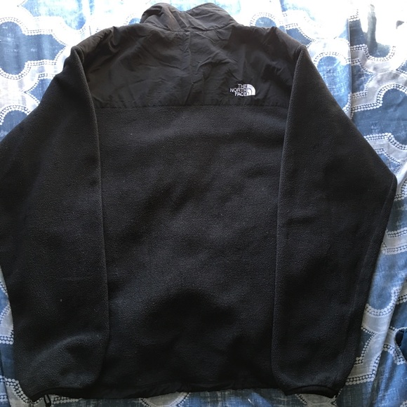 The North Face Black Sweater size Large - Picture 2 of 4